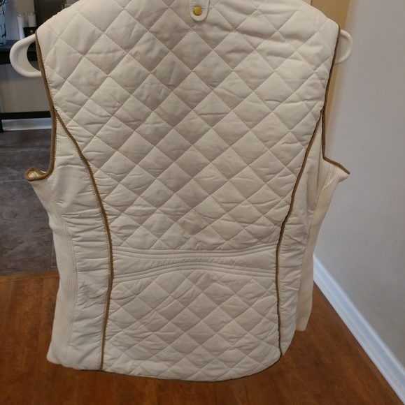 NWT WILA Quilted Puffer - Picture 5 of 8